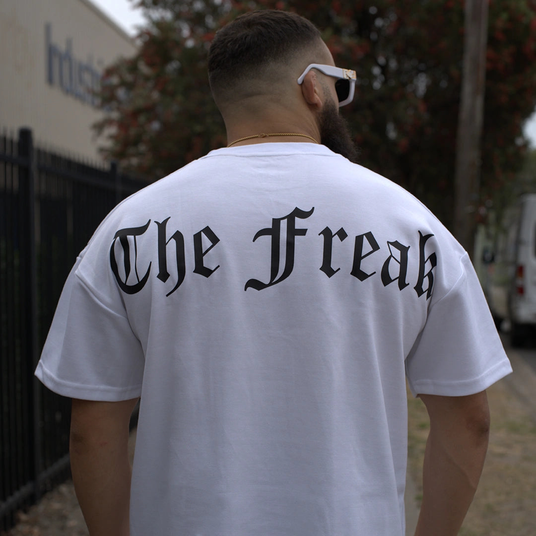 WHITE - PREMIUM OVERSIZED T-SHIRT