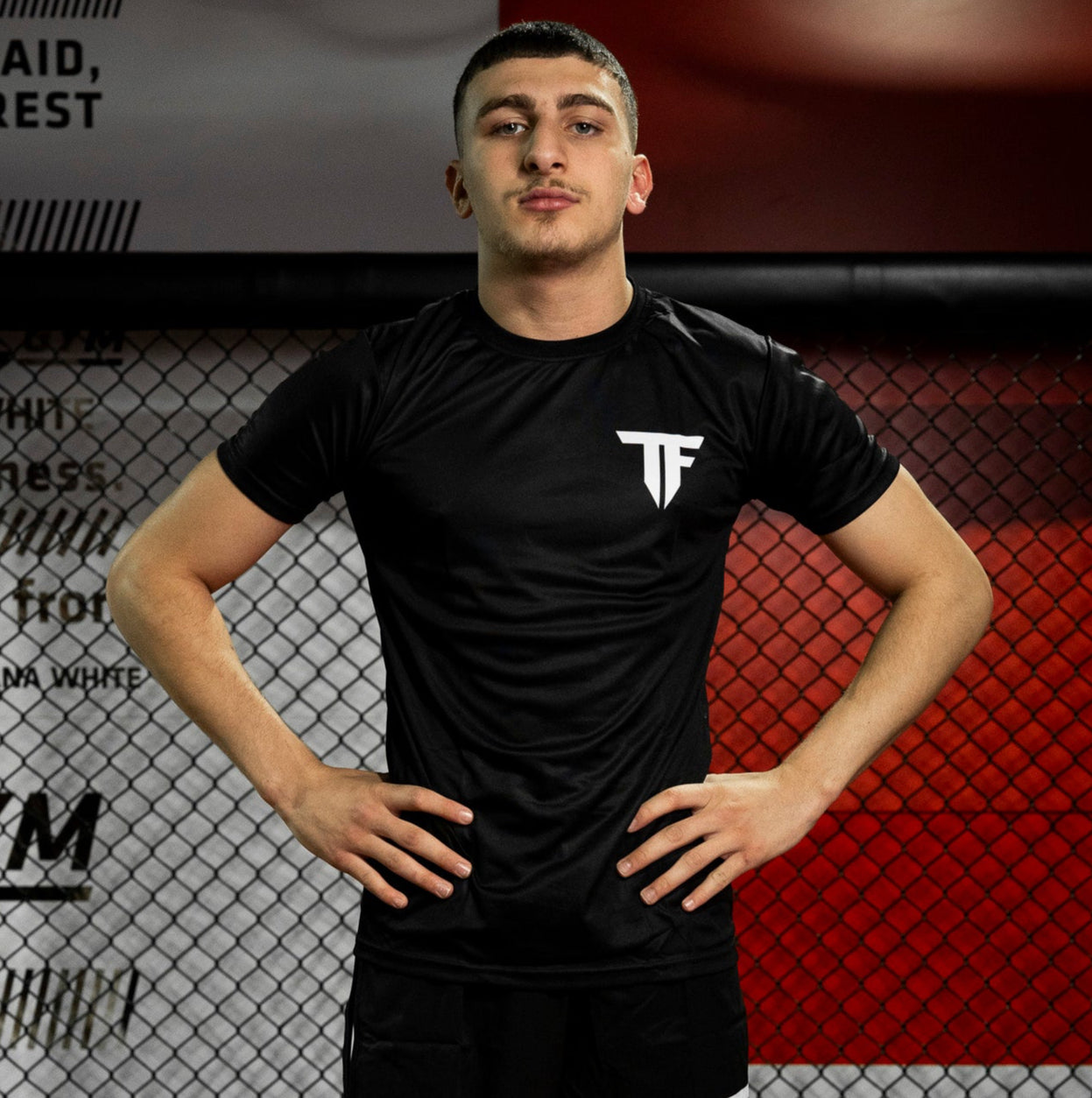 BLACK - PREMIUM TRAINING T-SHIRT