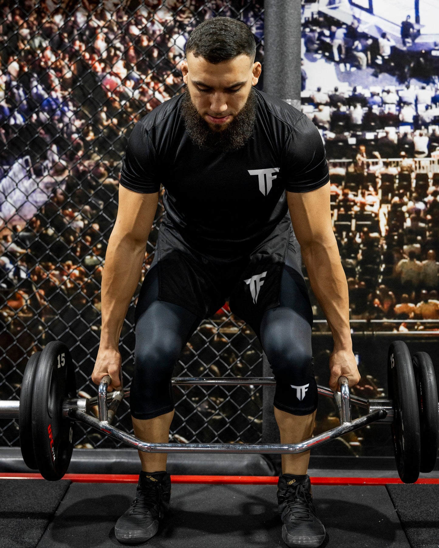 BLACK - MEN’S 3/4 DRI-FIT COMPRESSION TIGHTS