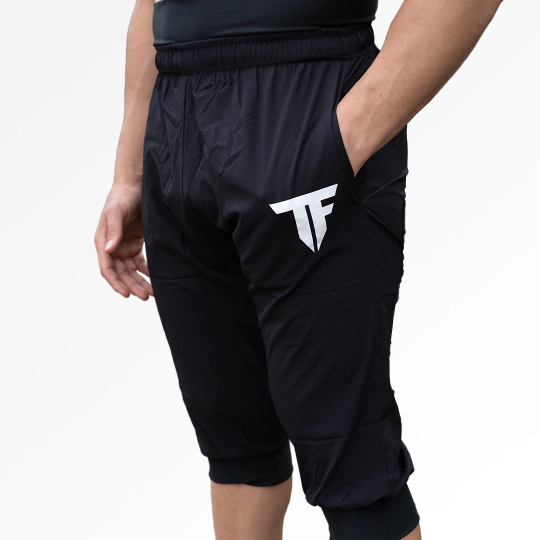 BLACK - 3/4 TAPERED SHORTS ELASTIC WAIST BAND